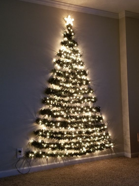 Arbol navidad de Pared + luces AGUI001